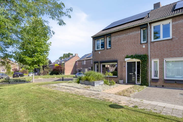 Burgemeester Lambertstr 25 in Eijsden