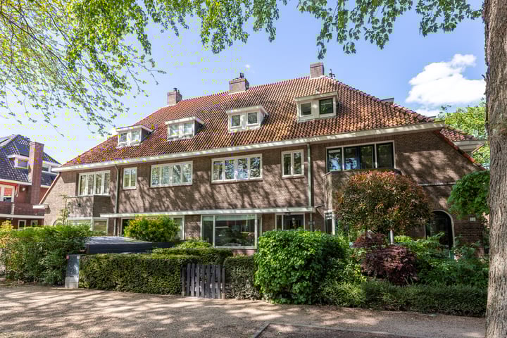 Burgemeester Le Fèvre de Montignylaan 57 in Rotterdam