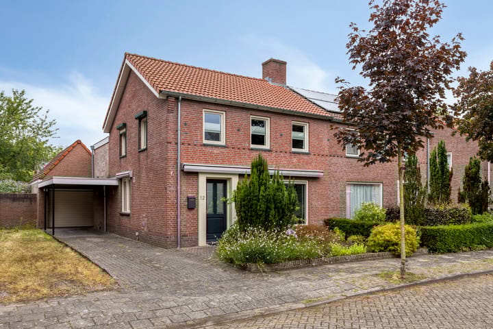 Burgemeester Michelsstraat 12 in Heeze