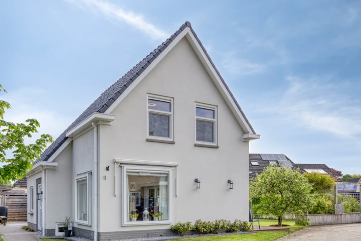 Burgemeester Nijsinghweg 11 in Ruinerwold