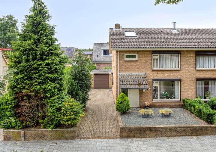 Burgemeester Ottenhoffstraat 37 in Groesbeek
