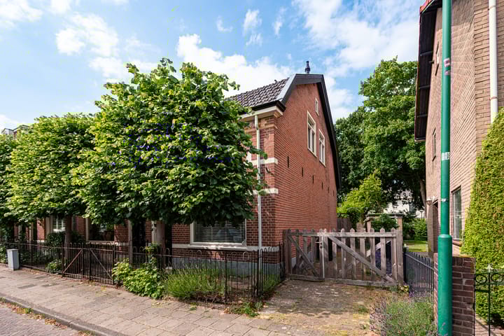 Burgemeester Penstraat 25 in Baarn