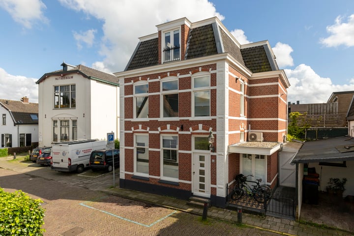 Burgemeester Penstraat 2B in Baarn foto