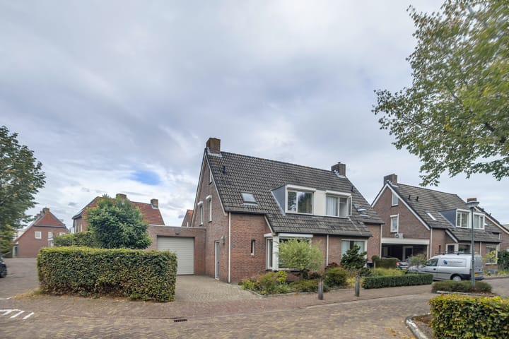Burgemeester Poortstraat 32 in Moergestel