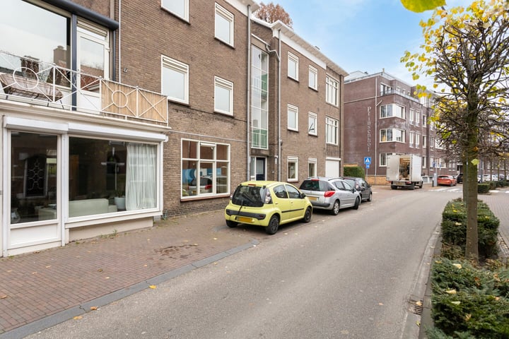 Burgemeester Prinsensingel 83 in Roosendaal