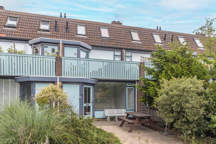 Burgemeester Rothestraat 95 in Wijk aan Zee