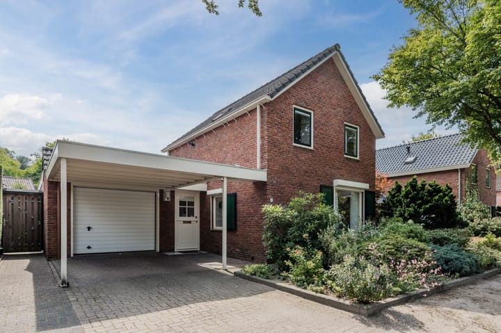 Photo of property Burgemeester Schade van Westrumlaan 9, Heerde