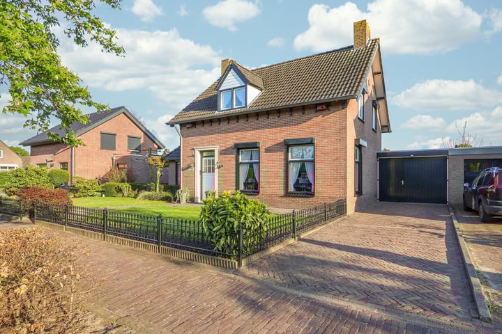 Photo of property Burgemeester Schafratstraat 14, Boekel