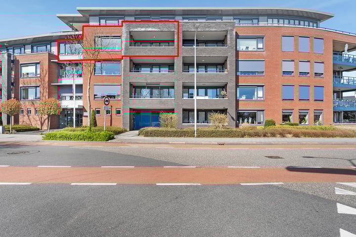 Photo of property Burgemeester Schuitestraat 140, Hardenberg
