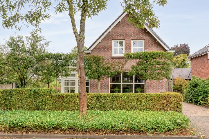 Burgemeester Schuitestraat 36 in Hardenberg