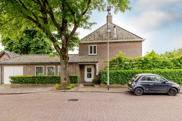 Burgemeester Serrarislaan 5 in Breda