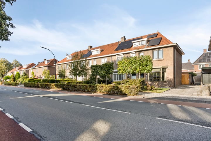 Photo of property Burgemeester Smeelelaan 12, Waalwijk