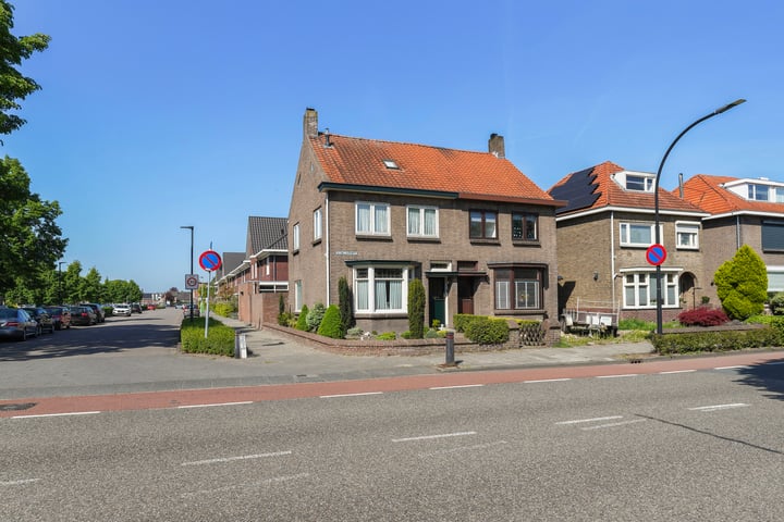 Burgemeester Smeelelaan 36 in Waalwijk