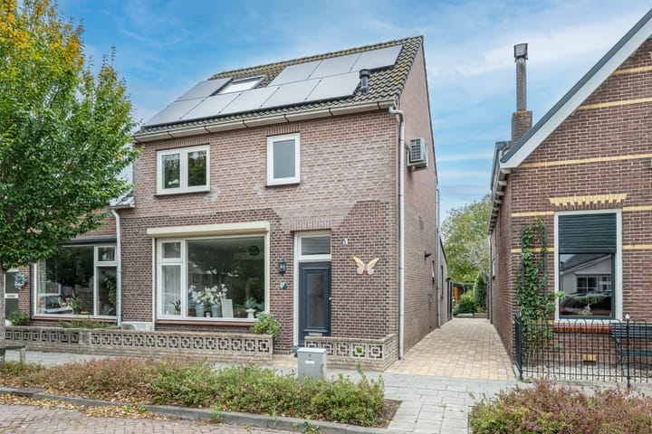 Burgemeester Sterkstraat 7 in Stad aan 't Haringvliet