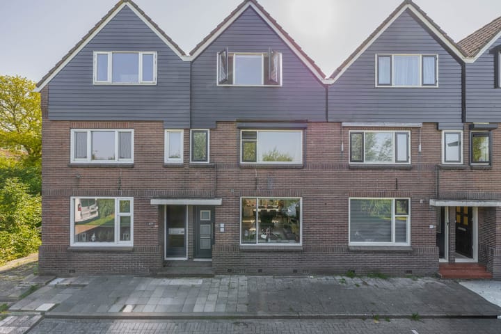 Burgemeester Trooststraat 117 in Waddinxveen
