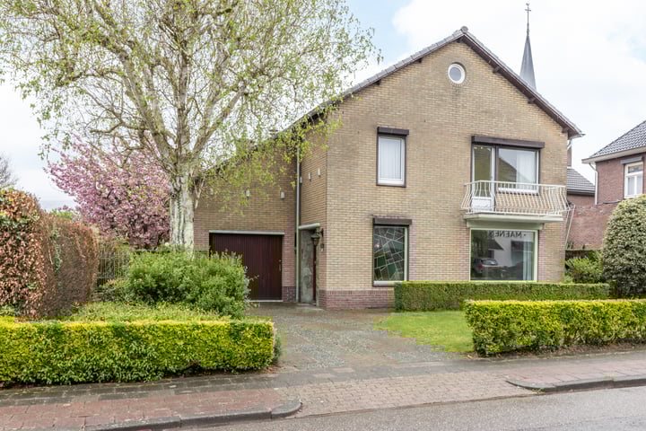 Photo of property Burgemeester van de Loostraat 2, Berg en Terblijt