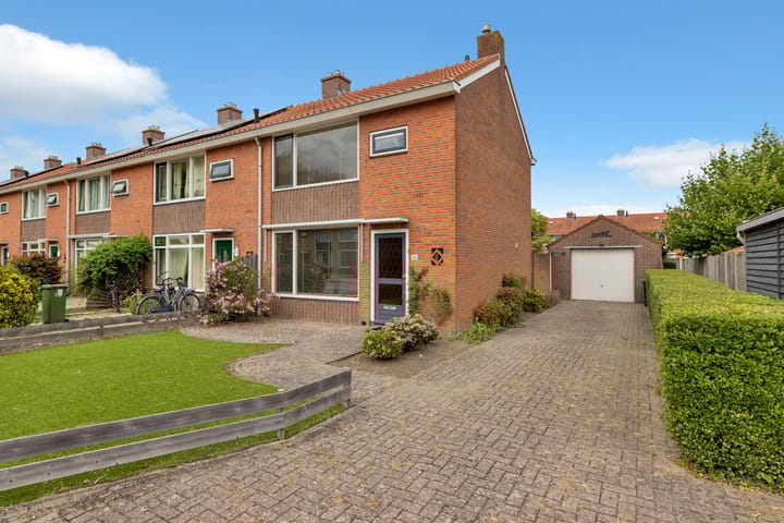 Burgemeester van der Lelystraat 92 in Woudrichem