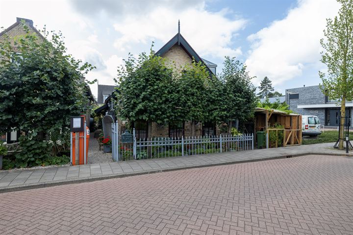 Burgemeester van der Willigenstraat 35 in Lekkerkerk