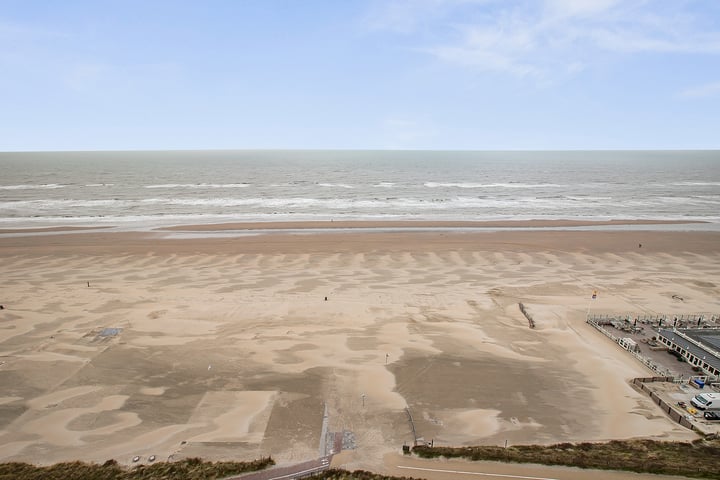 Burgemeester van Fenemaplein 2a-1303 in Zandvoort