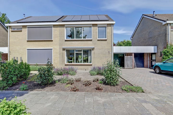 Burgemeester van Grotenhuisstraat 7 in Oosterhout foto