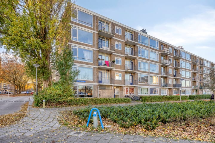 Burgemeester Van Haarenlaan 757 in Schiedam