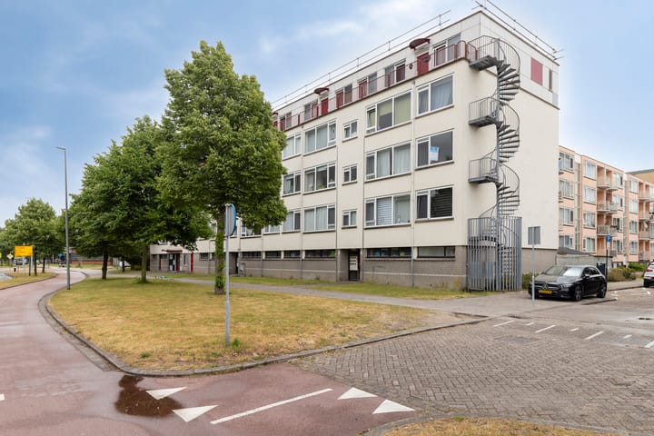 Burgemeester Van Haarenlaan 907 in Schiedam foto