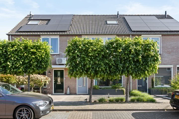Burgemeester van Heesbeenstraat 18 in Vlijmen