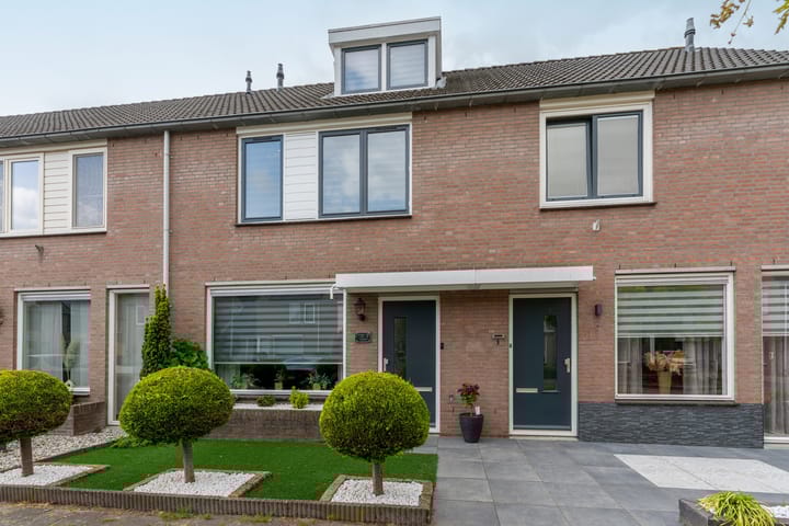 Burgemeester van Heesbeenstraat 7 in Vlijmen