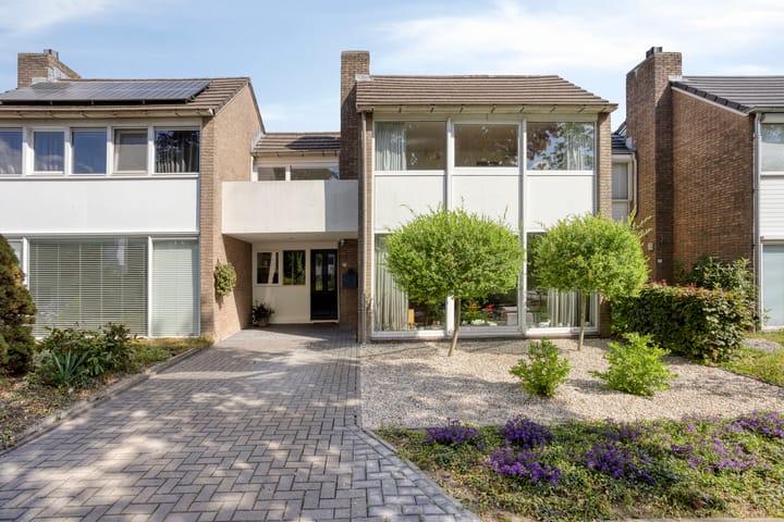 Photo of property Burgemeester van Lyndenpark 73, Valburg