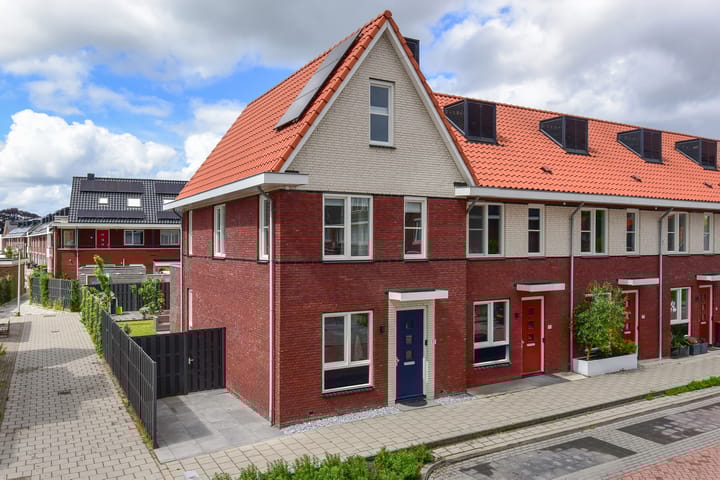 Burgemeester van Meetelenstraat 35 in Uithoorn