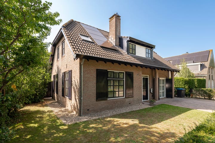 Burgemeester van Mourikstraat 10 in Beusichem