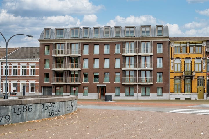 Burgemeester van Rijnsingel 2F in Venlo
