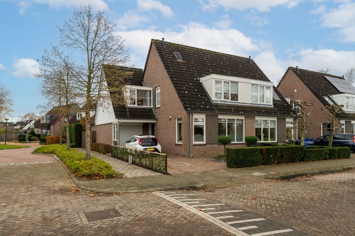 Photo of property Burgemeester van Rijswijkstraat 65, Woudrichem