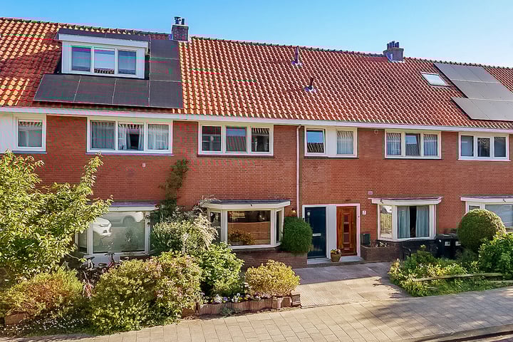 Burgemeester van Tienenweg 5 in Diemen