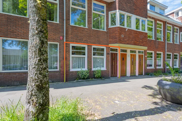 Burgemeester van Tuyllkade 128 in Utrecht