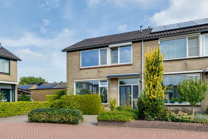 Burgemeester van Tuyllstraat 19 in Varsseveld Foto