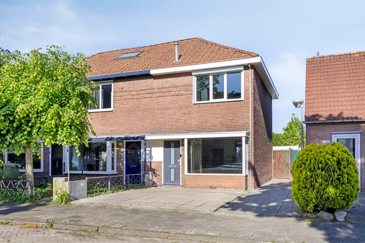 Burgemeester Van Veenlaan 238 in Enschede photo
