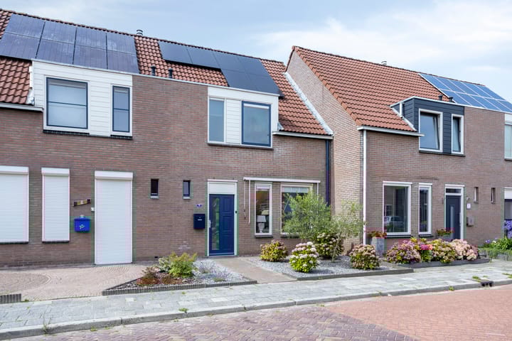 Burgemeester van Weringstraat 75 in Oude Pekela