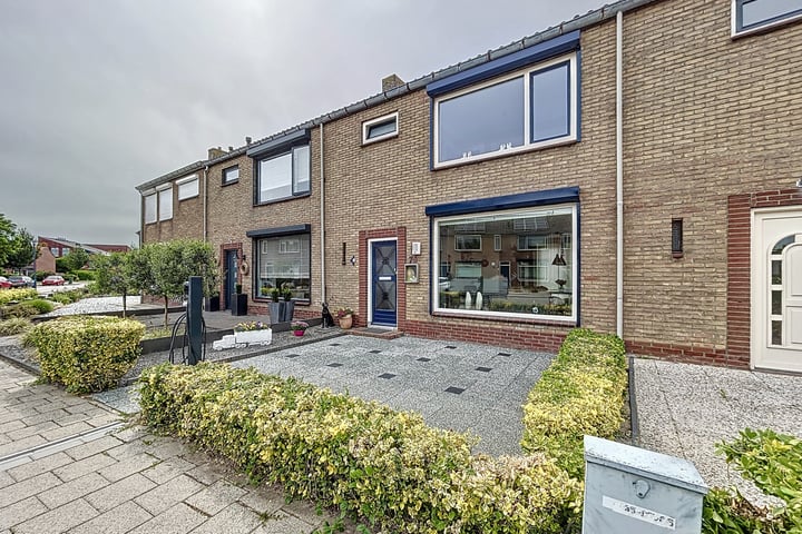 Burgemeester van Zuijenstraat 75 in Breskens