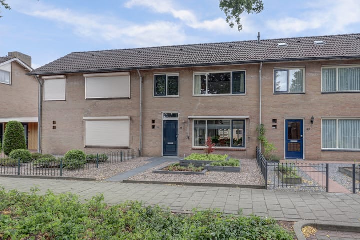 Burgemeester Wientjensstraat 43 in Reek foto
