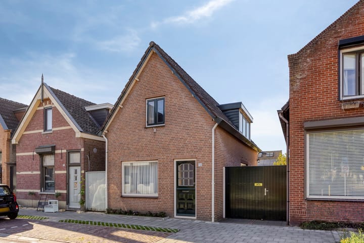 Photo of property Burgerhoutsestraat 150, Roosendaal