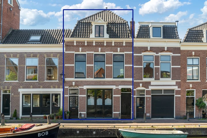 Burgwal 96 in Haarlem