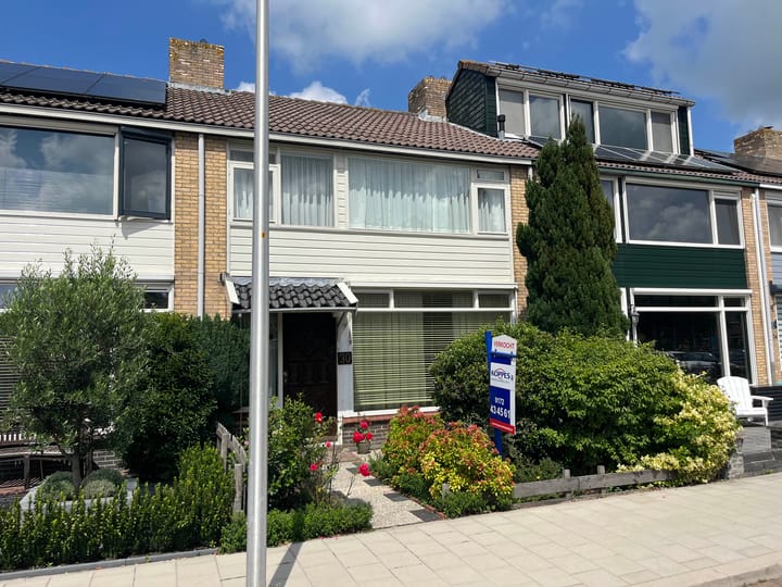 Busken Huetstraat 30 in Hazerswoude-Rijndijk