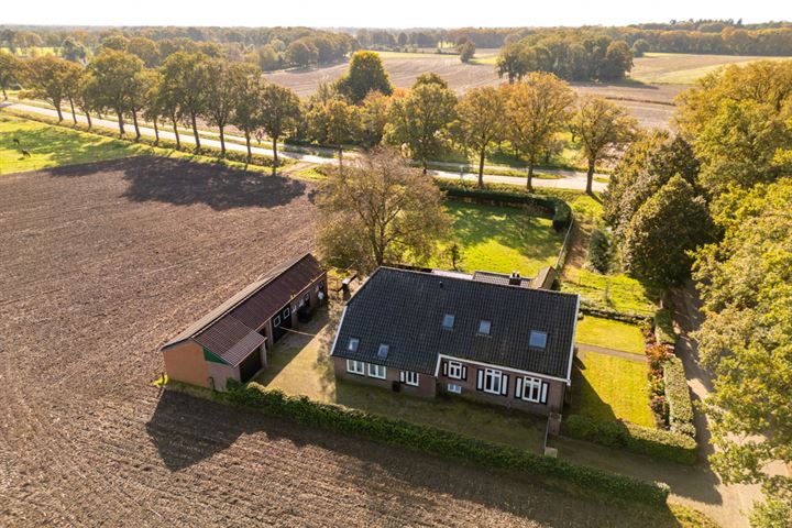 Bussinkdijk 2 in Haarlo