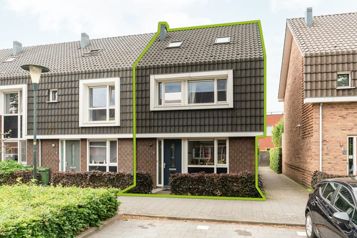 Buurmeester 16 in Elst