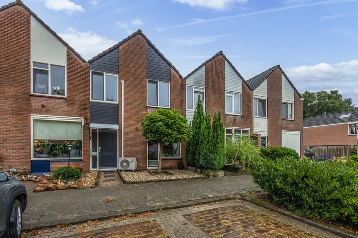 Buursebrink 51 in Enschede Foto