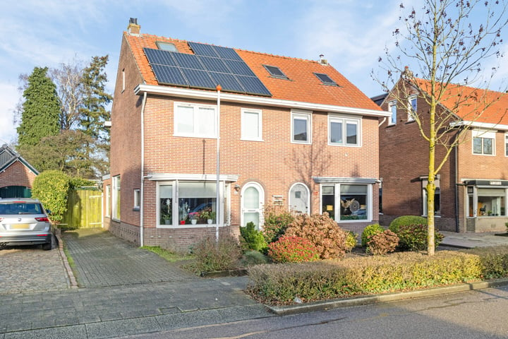 Buurtlaan west 115 in Veenendaal