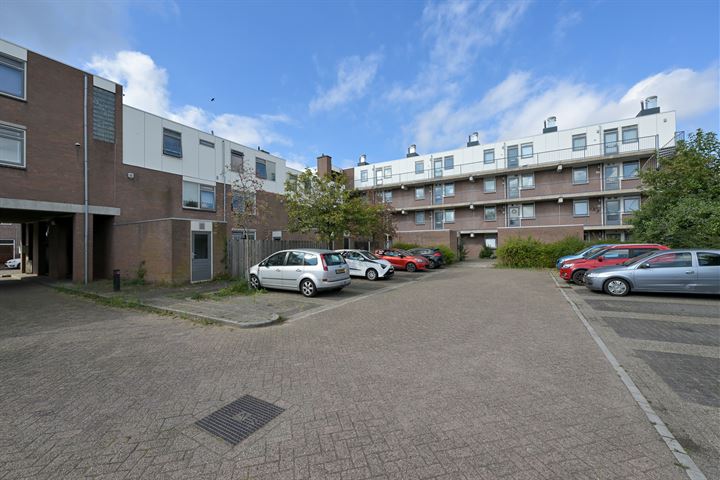 C.H. Moensstraat 55 in Beverwijk