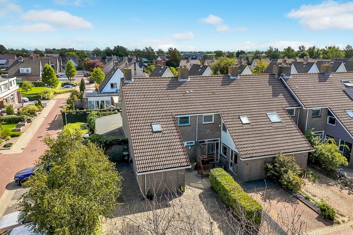 C. J. Colijnstraat 44 in Breezand