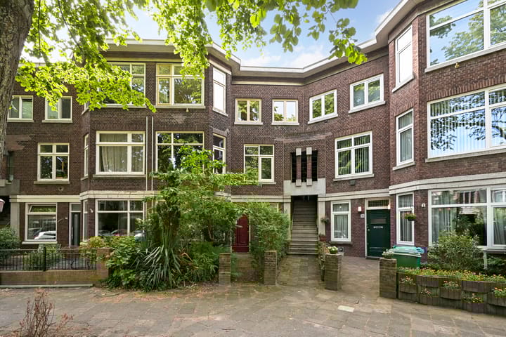 Caan van Necklaan 288 in Rijswijk Foto